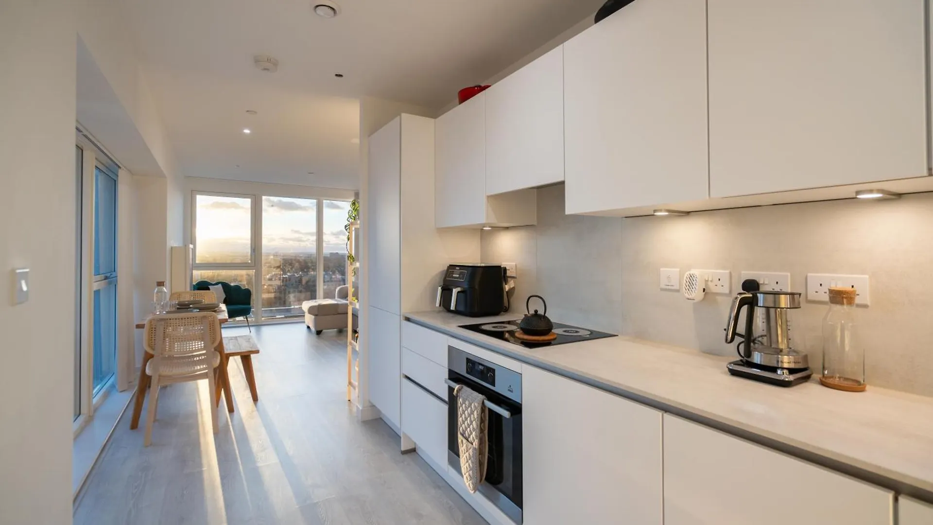 Private Room In 2 Bed Apartment Hounslow Pansiyon