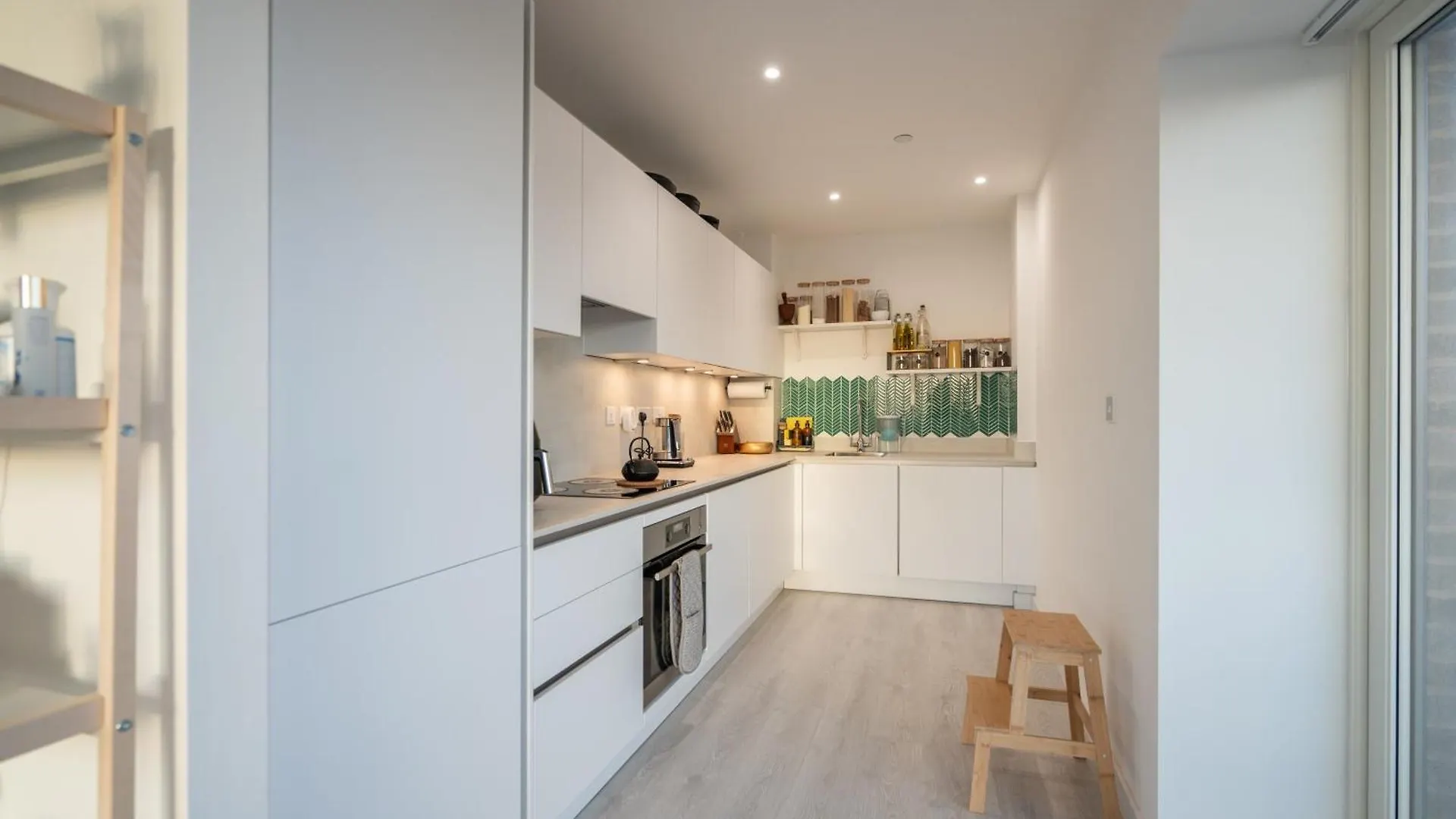 Pansiyon Private Room In 2 Bed Apartment Hounslow